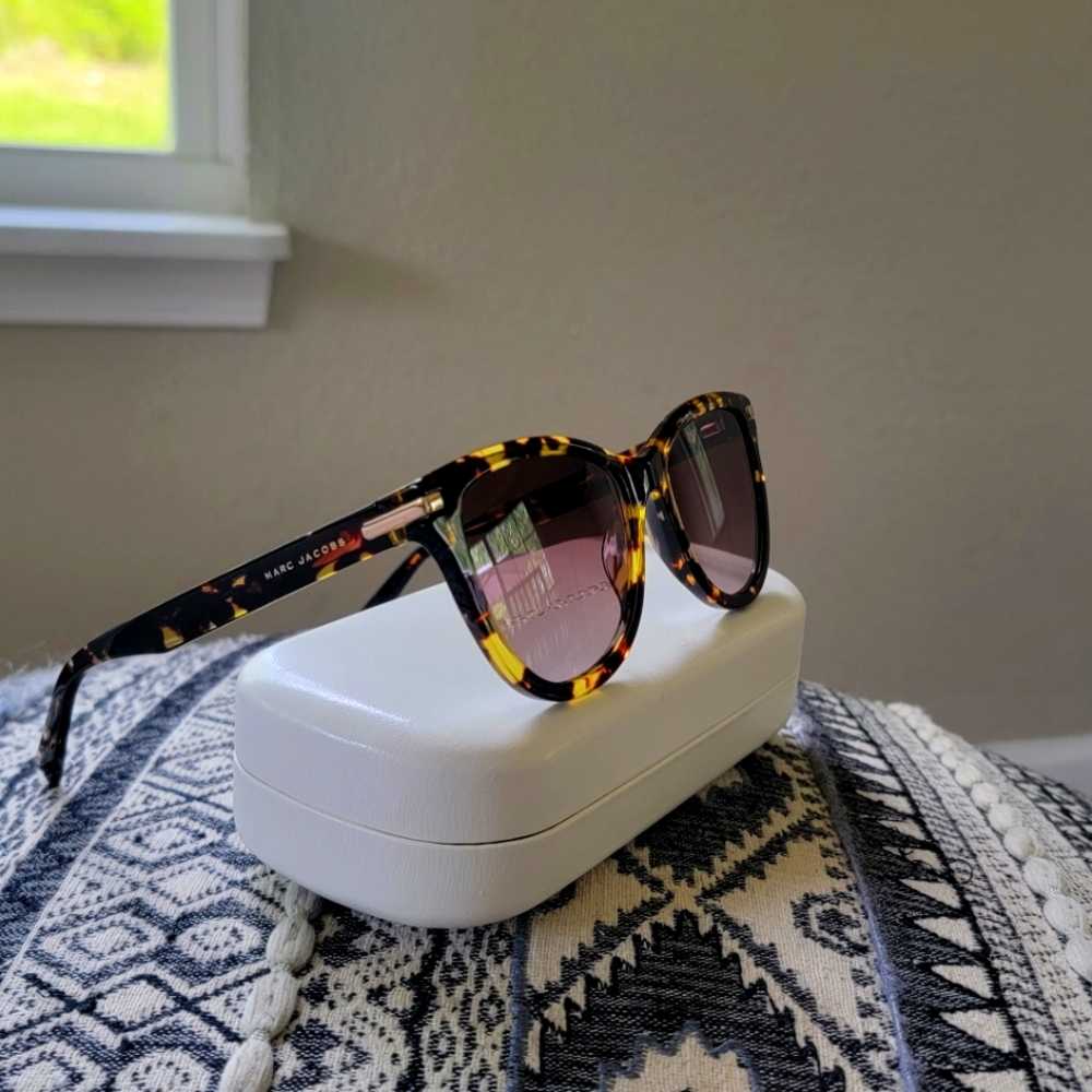 Sunglasses  🕶 😎  Marc Jacob
